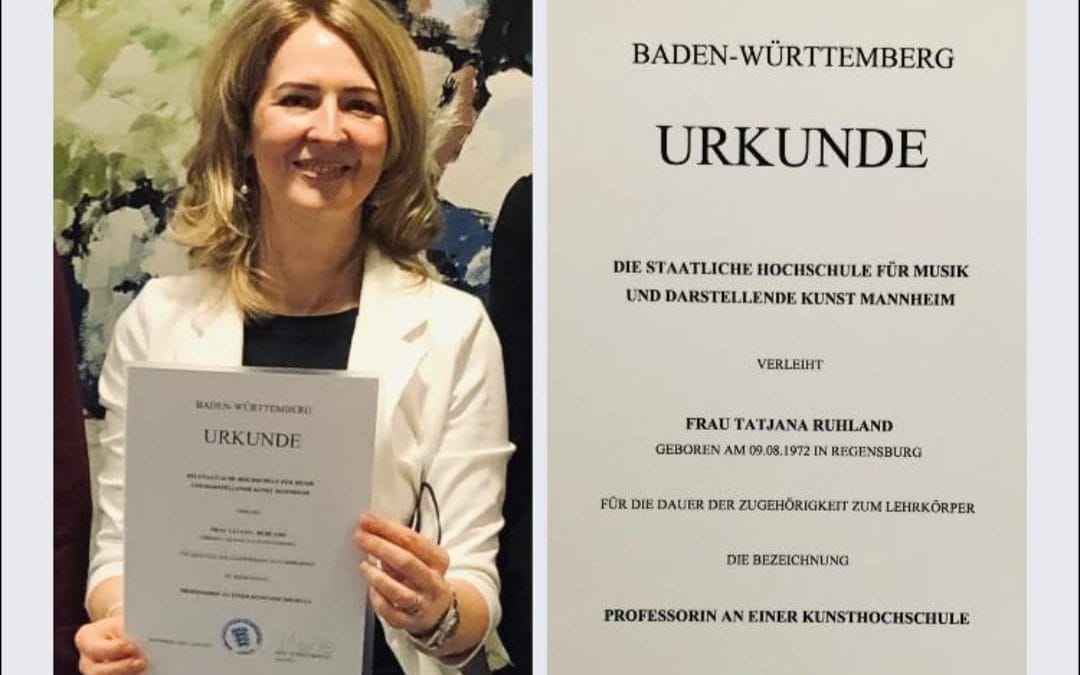 Professorin für Flöte an der Hochschule für Musik und Darstellende Kunst Mannheim